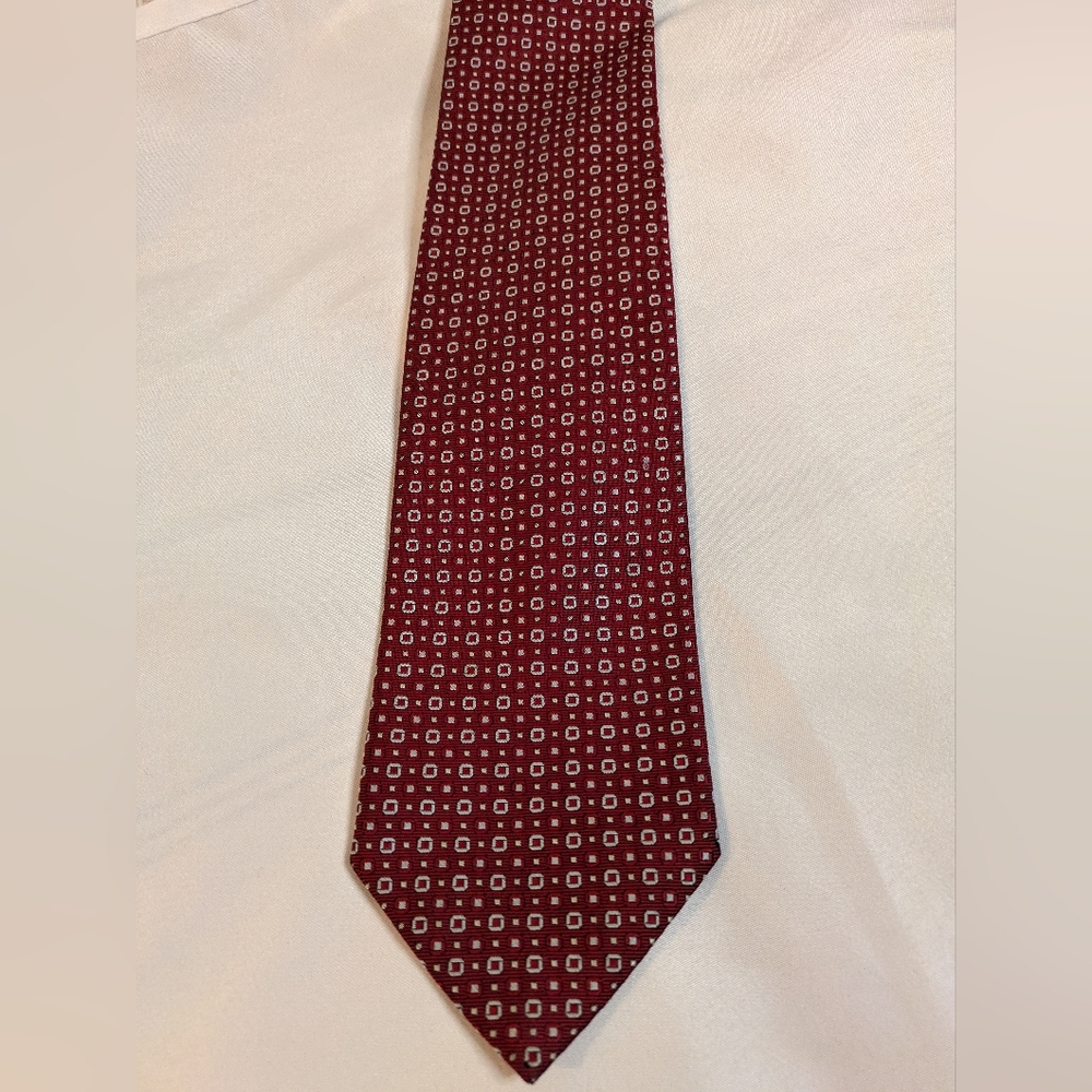 346 Brooks Brothers Red Pure Silk Tie Made In USA Woven In Italy Stain Resistant